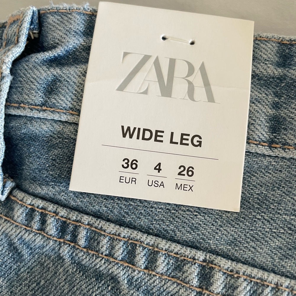 Zara wide leg jeans. Size 4. New with tags